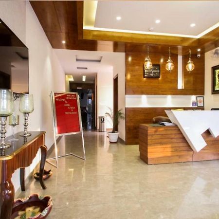 Al-Qasa Hotel Zirakpur Eksteriør billede
